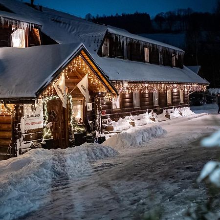 Bed and Breakfast Czarna Owca Істебна Екстер'єр фото